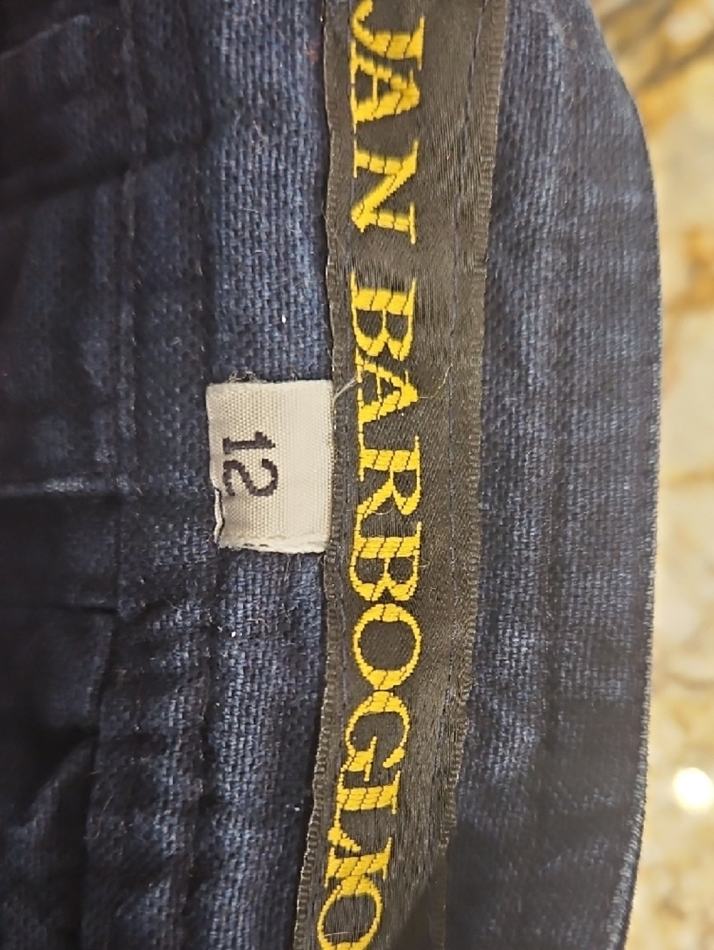 Jan Barboglio Navy Button-Front Top with Matching Skirt. Size 12 - Picture 5 of 5